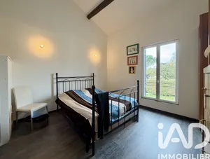 House in Saint-Germain-du-Puch (33750)