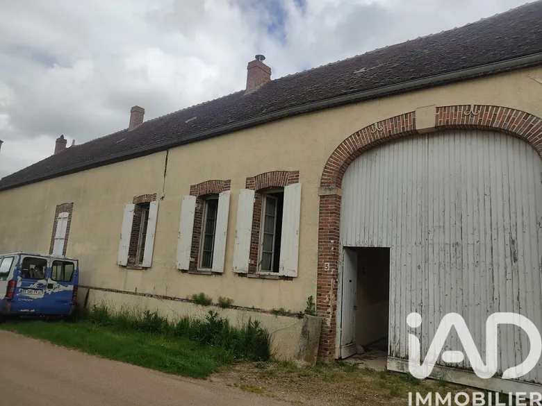 Maison 2 pièces 85 m² · à Voisines · 85 m² · 150 000 €