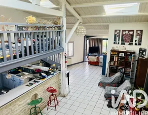 House in Croix-Chapeau (17220)