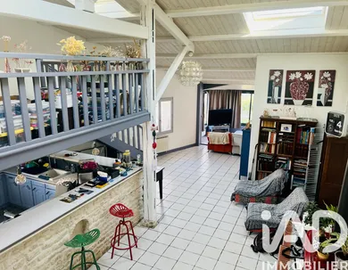 House in Croix-Chapeau (17220)