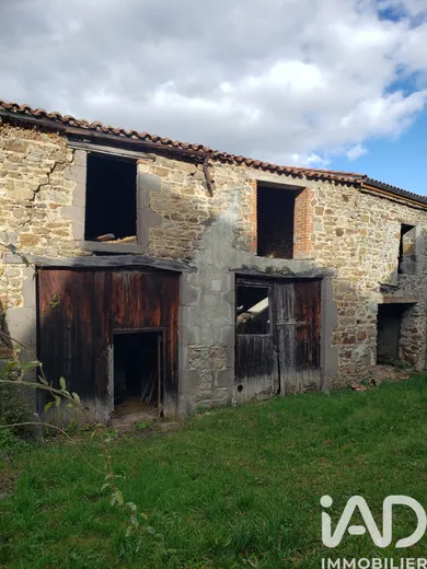 Garage in Saint-Floret (63320)