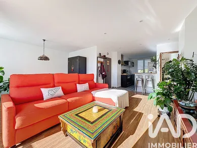 Apartment in Romans-sur-Isère (26100)