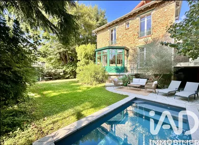 Mansion in Bourg-la-Reine (92340)