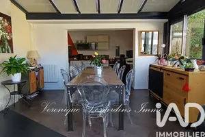 Townhouse at Saintes (17100)