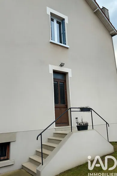 Townhouse in Luisant (28600)