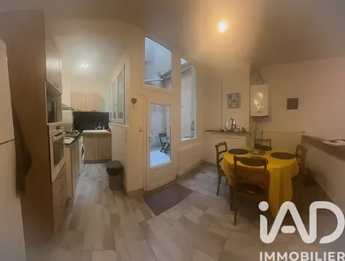 House at Le Mans (72000)