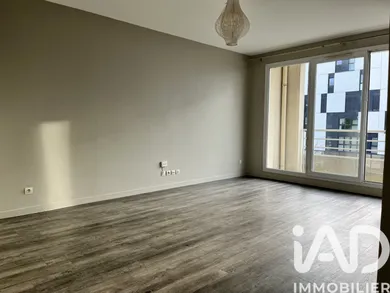 Appartement à Cergy (95000)