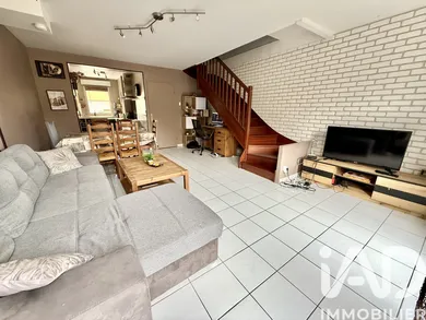 Maison à Magny-les-Hameaux (78114)