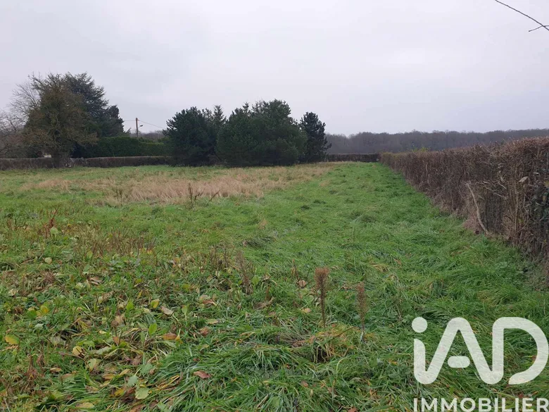 Terrain à Beaumont-le-Roger (27170) · 41 800 €