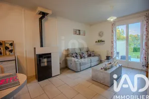 Pavillon à Montiers (60190)