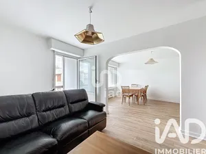 Appartement à annecy-le-vieux (74940)