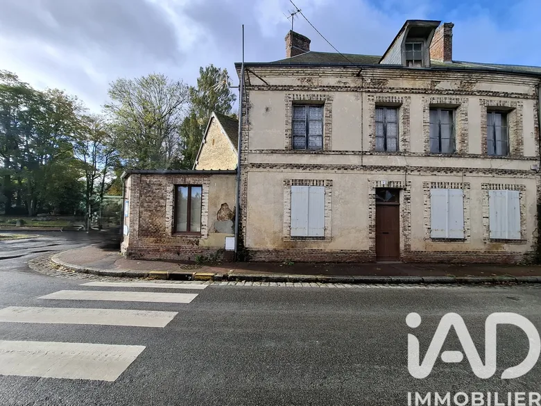 Immeuble 116 m² · à Breteuil · 116 m² · 75 000 €