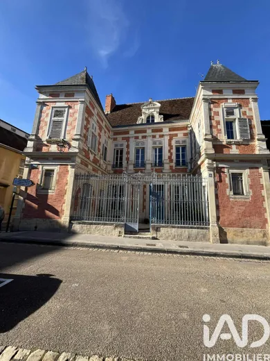 Mansion at Auxerre (89000)