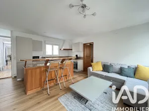 Apartment at Paris (75008)