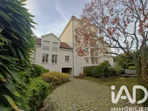 Apartment in Antony (92160)