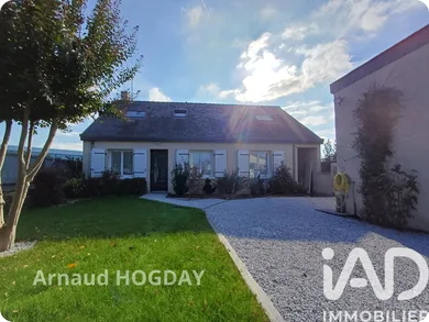 House in TRELAZE (49800)