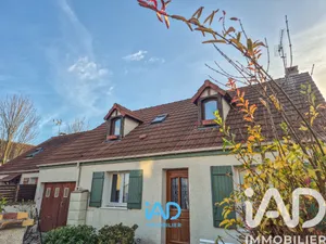 House at Buchelay (78200)