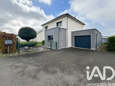 House in Bonchamp-lès-Laval (53960)