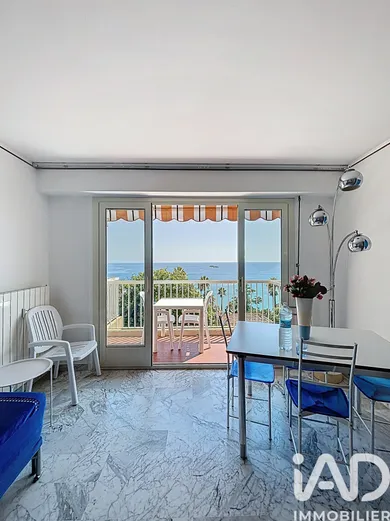 Apartment in Menton (06500)