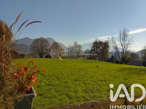 Terrain à bâtir à Cressin-Rochefort (01350)
