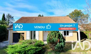 House in La Roche-Noire (63800)