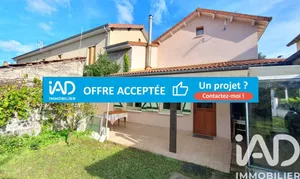 House at Puy-Guillaume (63290)