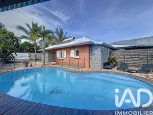 House at LE TAMPON (97430)