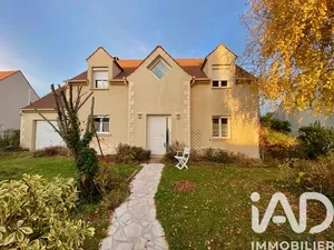 House at Magny-le-Hongre (77700)