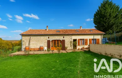 House in Nanteuil-en-Vallée (16700)