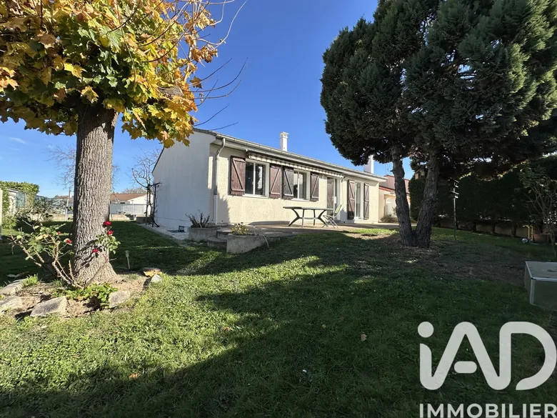 Maison 4 pièces 88 m² · à Veauche · 88,4 m² · 242 000 €