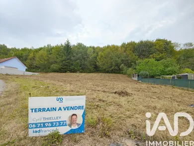Terrain à Pouligney-Lusans (25640)