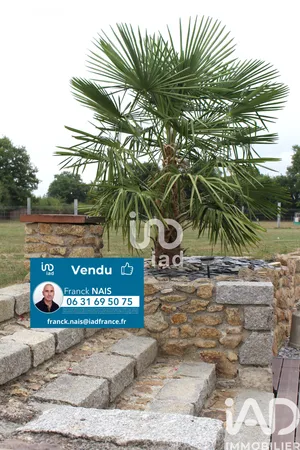 Longere at Neau (53150)