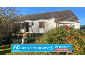 House at Charny (77410)