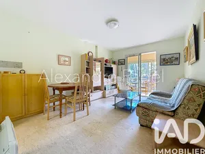 Apartment at Sanary-sur-Mer (83110)