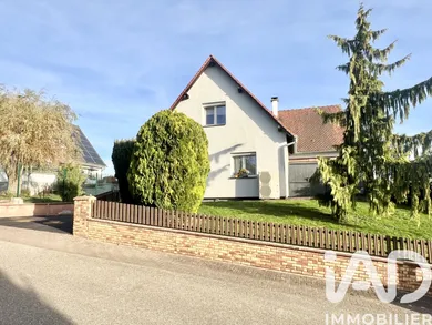 Traditional house at Kriegsheim (67170)