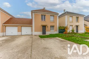 Maison traditionnelle à Chevry-Cossigny (77173)