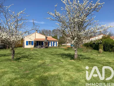 Detached house in Brioux-sur-Boutonne (79170)