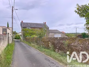Maison de village à Saint-Fiacre-sur-Maine (44690)
