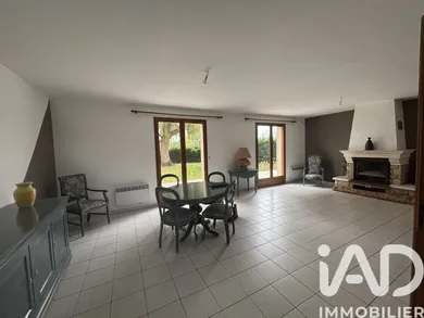 Maison traditionnelle à Teloché (72220)