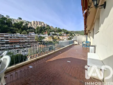 Appartement à Nice (06100)