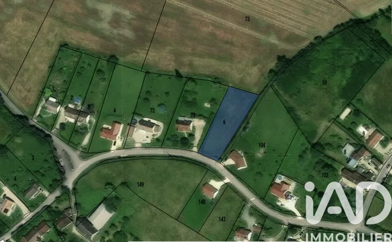 Terrain à bâtir à Chevannes (89240) · 55 000 €