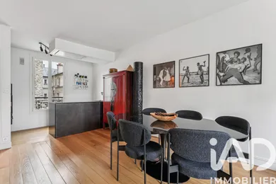 Apartment in Paris (75017)