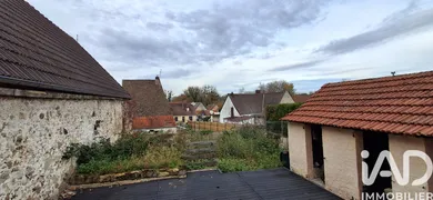 Village house at Veslud (02840)