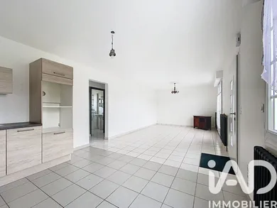 House in Uzel (22460)