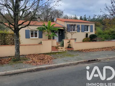 Maison à Saint-Germain-de-Prinçay (85110)