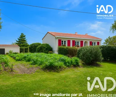 House at Château-Thébaud (44690)