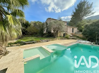 Maison à Solliès-Toucas (83210)