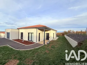 House at Chaspuzac (43320)