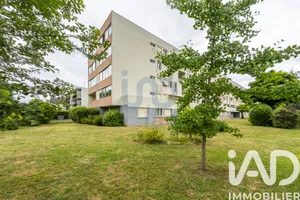 Apartment at Chevilly-Larue (94550)