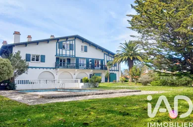 Apartment in Biarritz (64200)